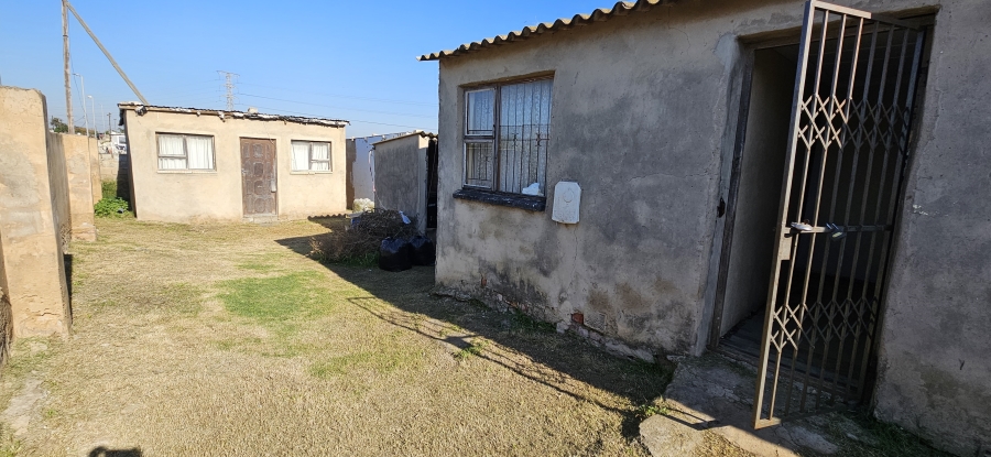 1 Bedroom Property for Sale in New Brighton Eastern Cape